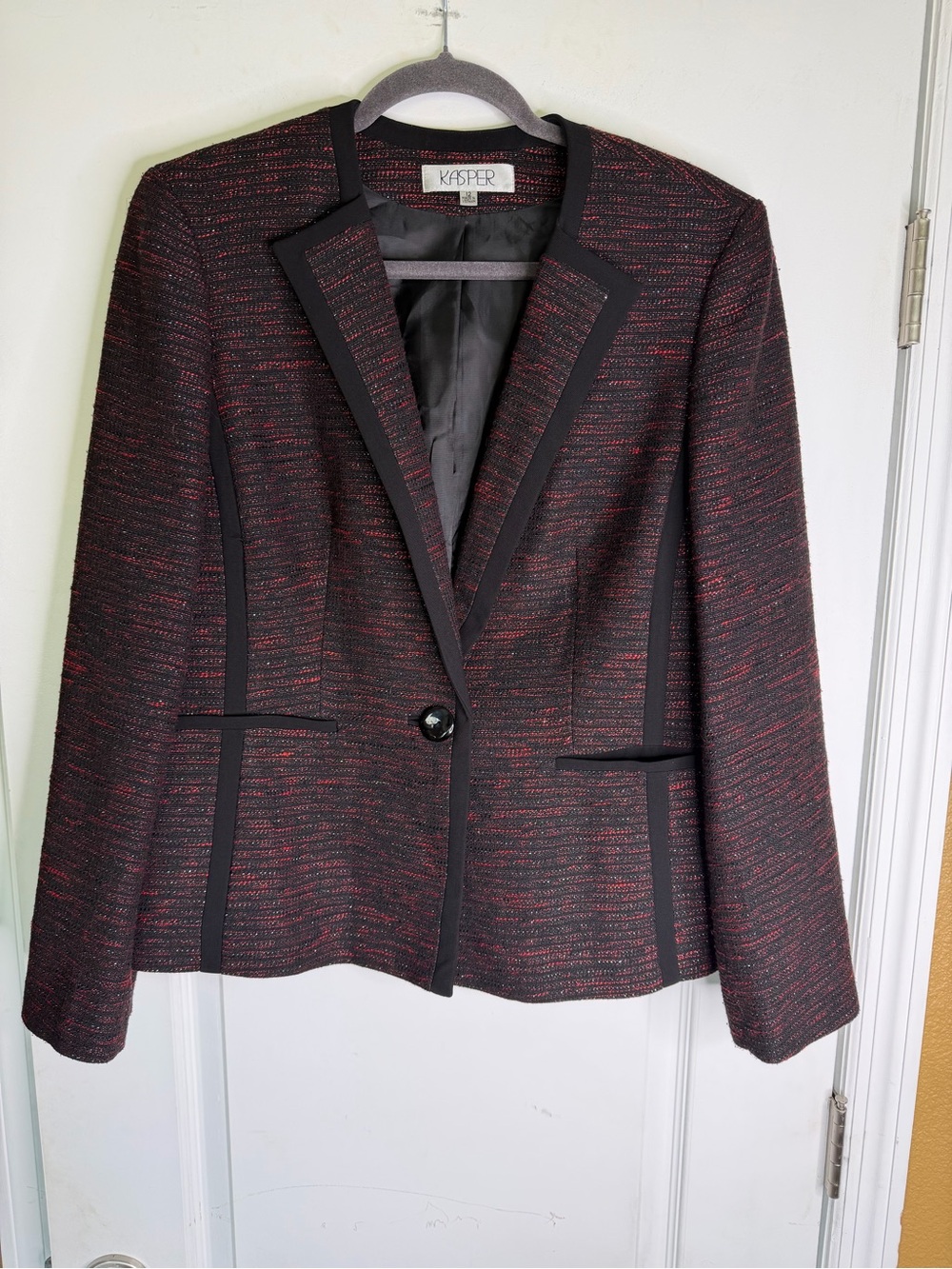 Kasper Women's Black Red And Metallic Silver  Tweed Single-Button Blazer. Size12